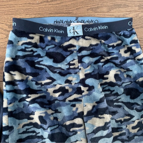 Kids Calvin Klein Pyjama Set - Fleece Bottoms - Blue Camo Print - Picture 7 of 8